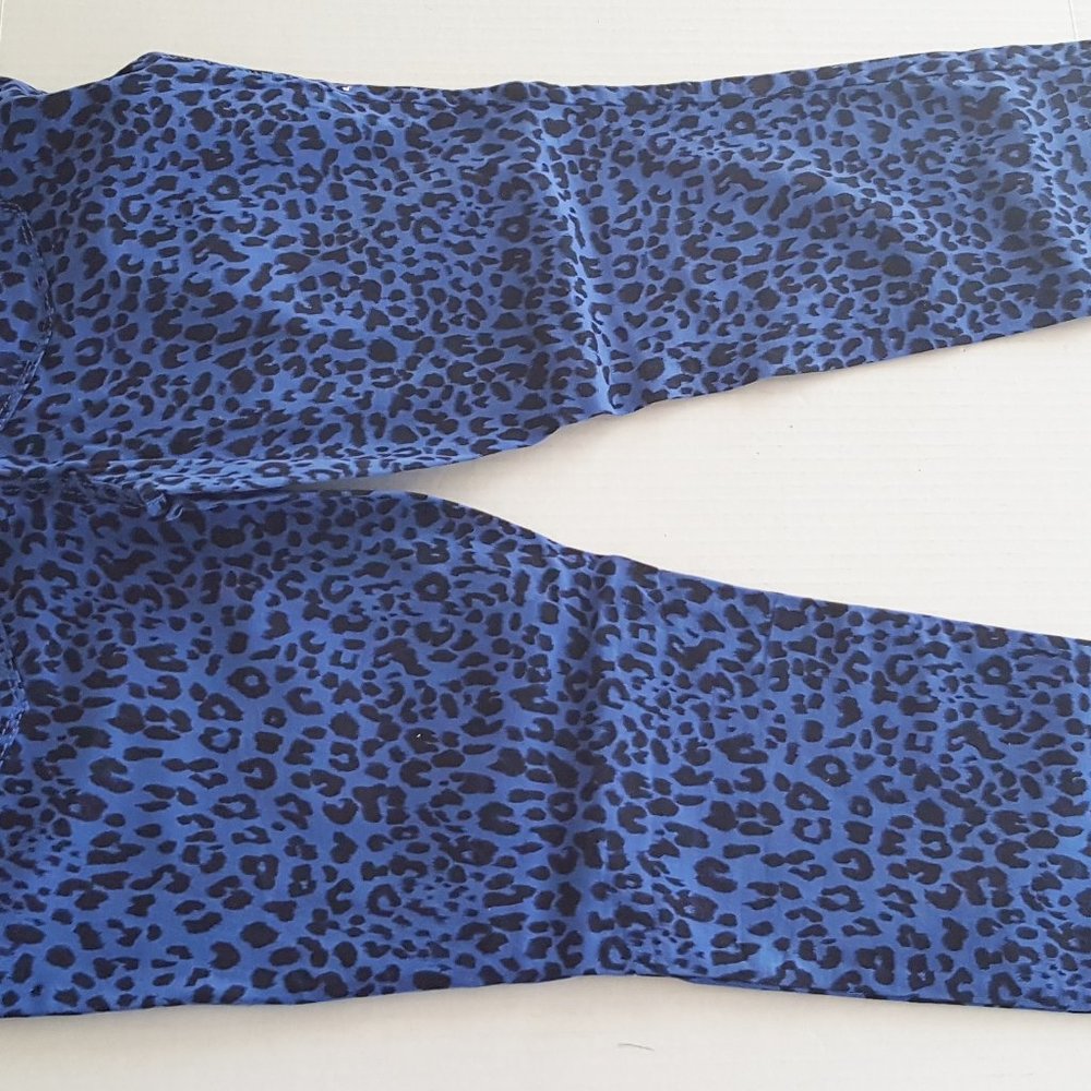 Torrid Source Of Wisdom Cheetah Print Pant Blue 1… - image 4